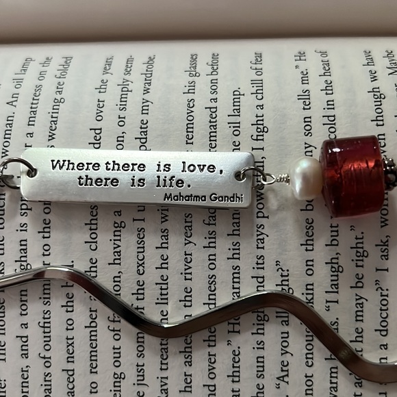 Hooked Beaded Book Mark with Inspirational Quote - Picture 2 of 6
